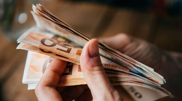 Επιστρεπτέα Προκαταβολή: Ποιοι θα πληρώσουν μέχρι και 80% λιγότερα