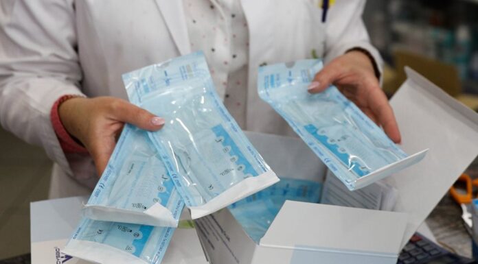 Σχολεία: Πότε ξεκινά η δωρεάν διάθεση self test για μαθητές και εκπαιδευτικούς