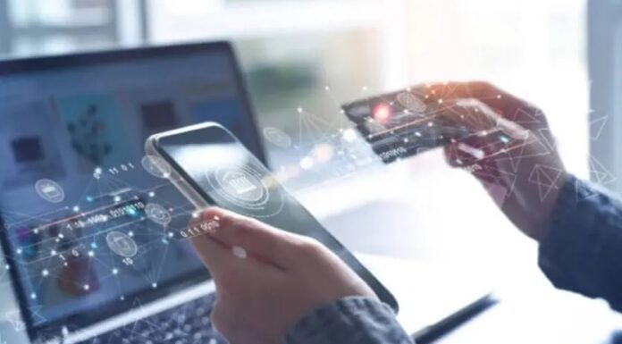 Live Shopping: Ποια είναι η νέα τάση που «σαρώνει» την αγορά live shopping focus