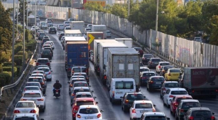 ΑΑΔΕ: Ξεκινούν αυστηροί έλεγχοι για ανασφάλιστα οχήματα, απλήρωτα τέλη και ΚΤΕΟ