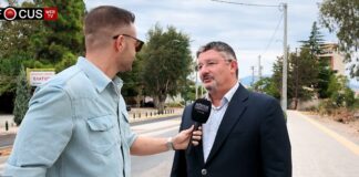Ο δήμαρχος Αχαρνών και ο αρμόδιος αντιδήμαρχος για τα έργα της λεωφόρου Καραμανλή ανάπλαση λεωφόρου Καραμανλή